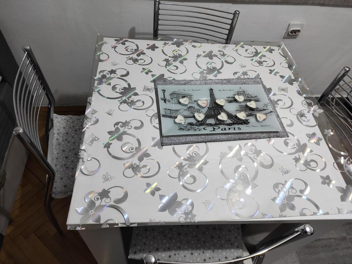 Jednosoban Stan-Centar-Ela Apartman Pirot Kültér fotó
